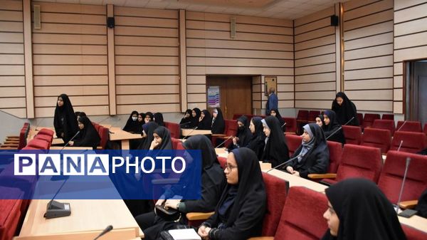 برگزاری جلسه آشنایی با کمیته دانش آموزی پدافند غیرعامل در اداره آموزش و پرورش ناحیه یک مشهد 
