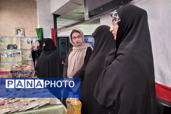 برگزاری جشنواره نمایشگاه اسوه پایگاه بسیج خواهران حضرت زینب(ع)