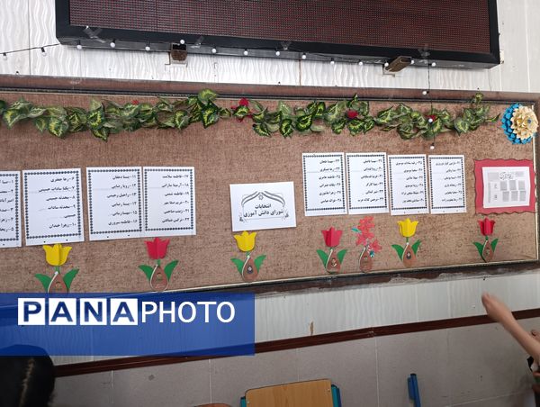 رقابت پرشور دانش آموزان در انتخابات شورای دبیرستان میرزا جعفر سروقد