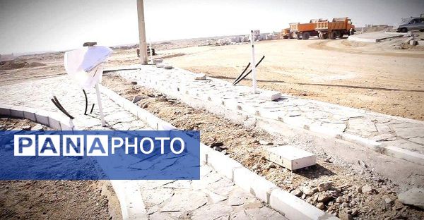 عملیات خاکبرداری و تسطیح ضلع غربی میدان طبیعت کاشمر