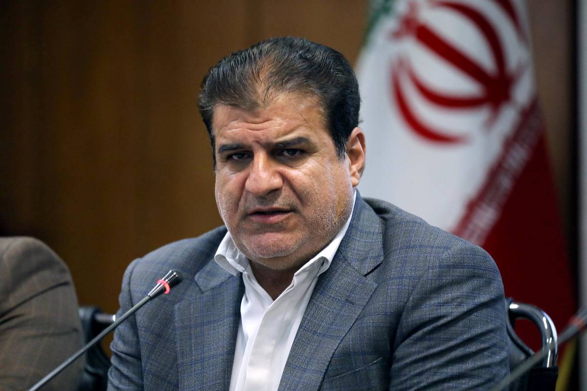 امروز وظیفه دانش‌آموزان تداوم مسیر استقلال و خودکفایی کشور است