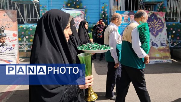 حضورخادمیاران امام رضا (ع) در آموزشگاه شهید رسول نم‌نبات ناحیه۴ اصفهان 