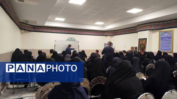 اولین همایش توانمندسازی آموزگاران در بازشناسی خط قرآن درسی و شیوه‌های نوین آموزش کشور در آذربایجان شرقی