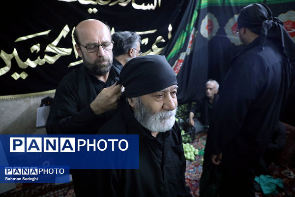  عزاداری روز تاسوعای حسینی در هیات سقاهای همدانی مقیم مرکز