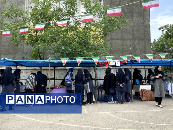 برگزاری بازارچه کسب‌ و کار دانش‌آموزی جشنواره نوجوان خوارزمی در الیگودرز