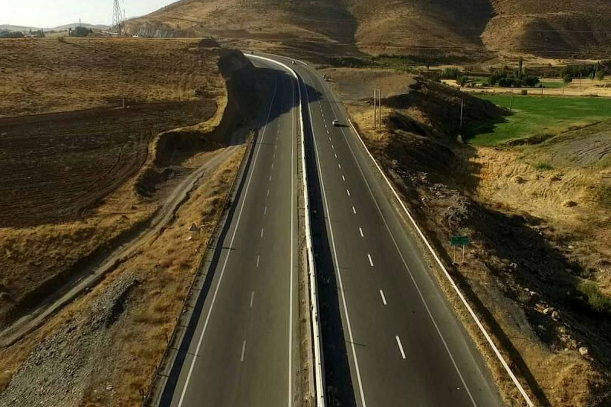 ۶۰۰ کیلومتر از راه‌های استان زنجان نیازمند ارتقا به راه اصلی و بزرگراه است