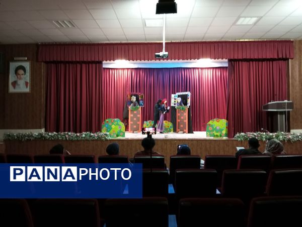 بازبینی هفتمین جشنواره تئاتر معلولین  منطقه  کویر در نیشابور