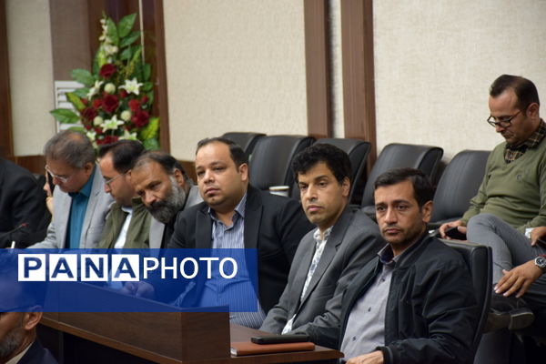 نشست هم‌اندیشی دستگاه‌های اجرایی با محوریت پروژه‌های عمرانی در تربت‌حیدریه