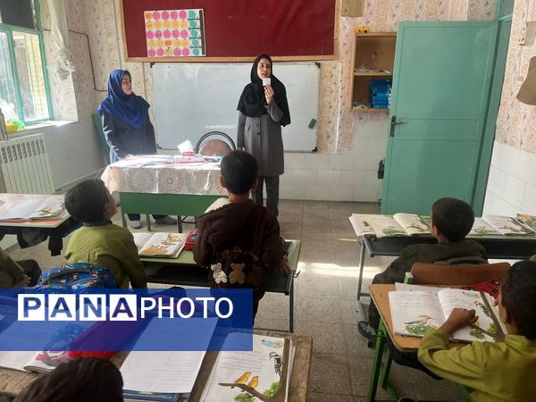 بازدید سرگروه‌های آموزشی از مدارس خاتم 