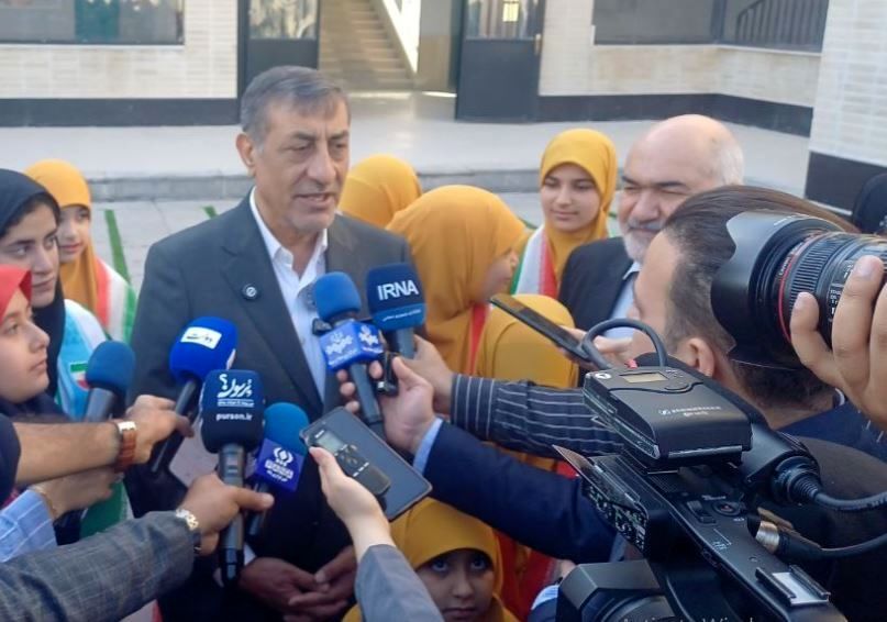 تأکید معاون اجرایی رئیس‌جمهور بر تسریع در ساخت مدارس با مشارکت مردمی