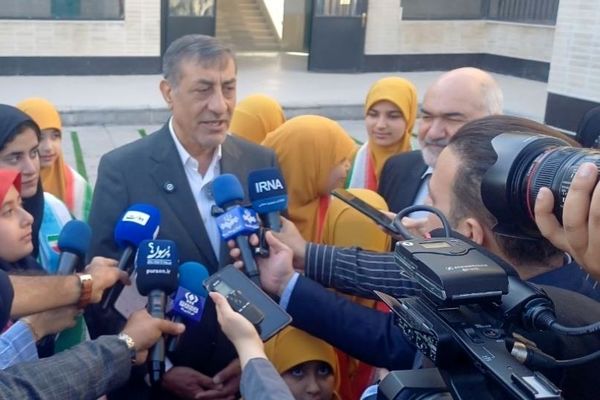 تأکید معاون اجرایی رئیس‌جمهور بر تسریع در ساخت مدارس با مشارکت مردمی