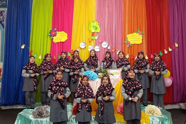 برگزاری جشن روز مادر در دبستان ایمان رباط‌کریم