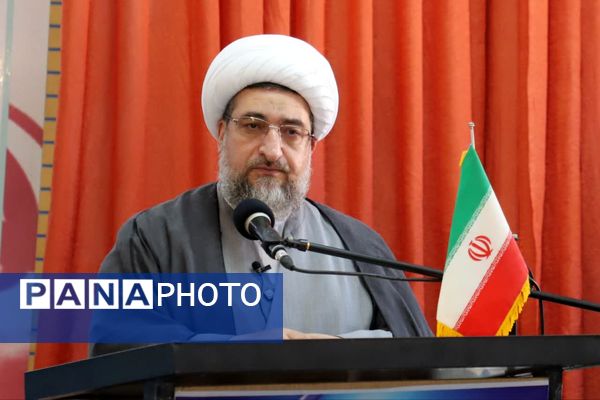 آیین نواخته شدن زنگ نماز در مدارس آذربایجان شرقی با حضور معاون آموزش متوسطه وزارت آموزش و پرورش