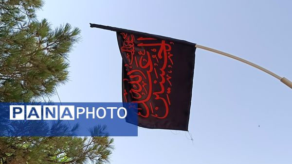 تشییع پیکر دو تن از شهدای جنگ تحمیلی رژیم صهیونیستی همزمان با مراسم تاسوعای حسینی ، در شهرستان ملارد