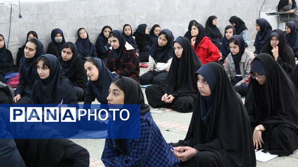 برگزاری جلسه توجیهی و آموزشی آمادگی دفاعی در دبیرستان دخترانه معلم
