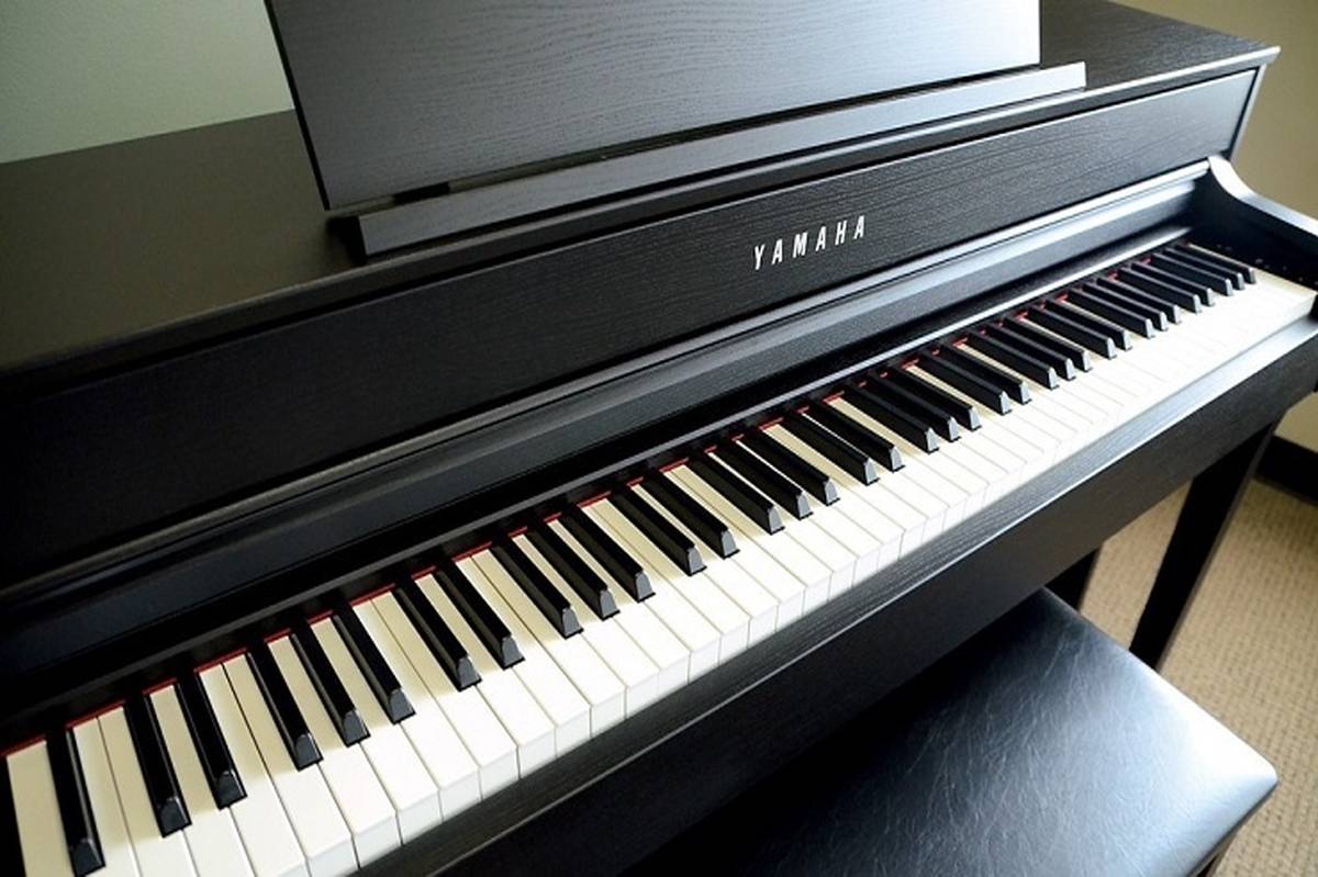 انگشتانی که احساس را به صدا تبدیل می‌کنند 