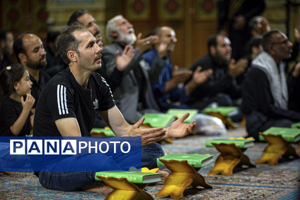 مراسم احیاء شب عاشورا در مسجد مقدس جمکران