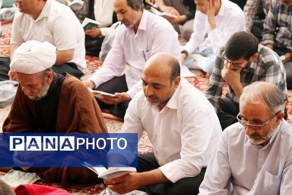  مراسم دعای پر فیض عرفه و مناجات عاشقانه امام حسین(ع) در زیارتگاه شهید آیت ا... مدرس(ره)
