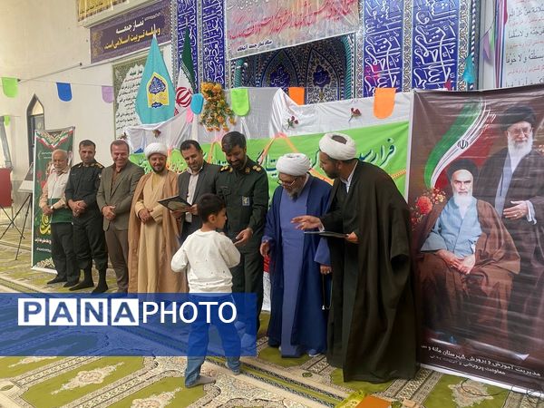 حضور جمعی از فرهنگیان مانه و سملقان در نماز عبادی سیاسی جمعه