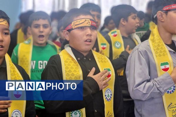گرامیداشت ایام فاطمیه و هفته بسیج در مدرسه شهید همت؛ ادای احترام به فرهنگ ایثار و معلم شهید احمدرضا کمانی 