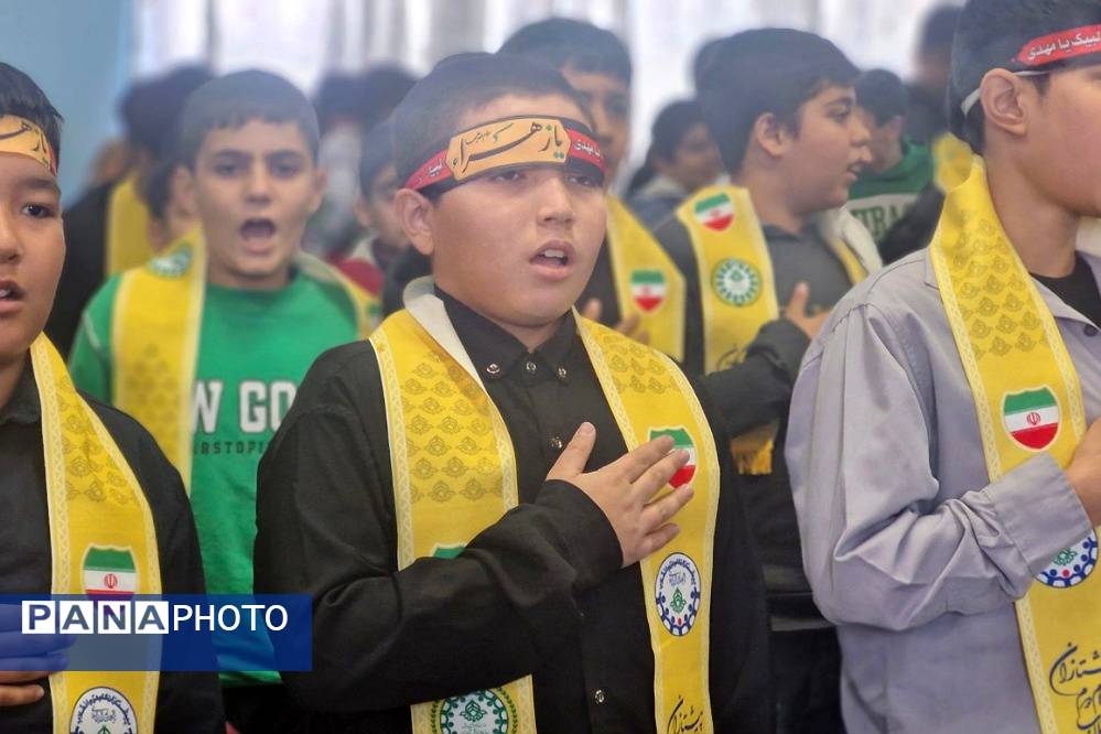 گرامیداشت ایام فاطمیه و هفته بسیج در مدرسه شهید همت؛ ادای احترام به فرهنگ ایثار و معلم شهید احمدرضا کمانی 