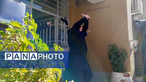 مسابقات ورزشی به مناسبت هفته بهداشت و روان در دبیرستان پیرایش یک