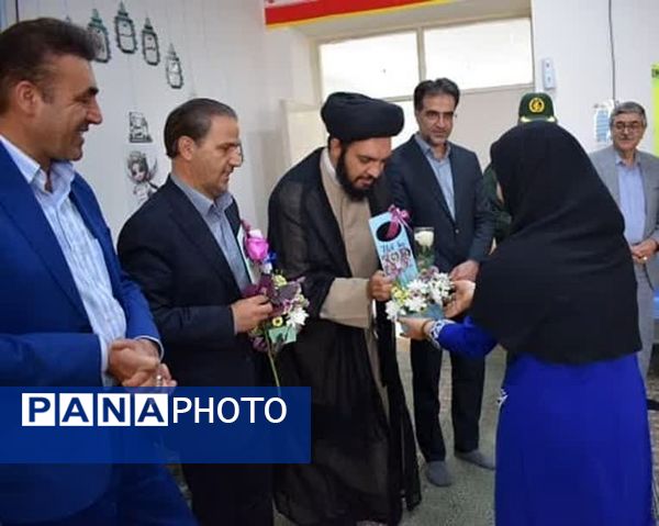 زنگ سپاس معلم در مدارس شهرستان بهاباد