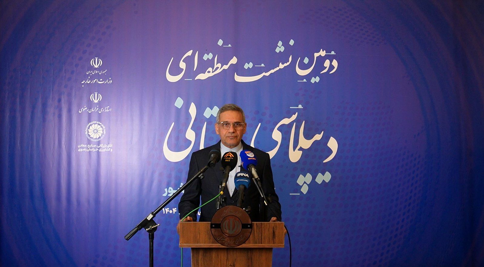 همکاری اقتصادی دو کشور با دیپلماسی باز گشوده می‌شود