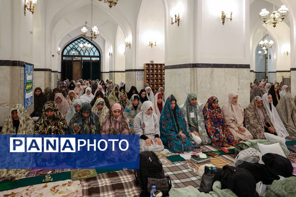 آیین معنوی اعتکاف در حرم مطهر رضوی- ۲