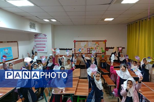 مدارس شهرستان قدس زیر چادر بانوی دو عالم در جشن ولادت حضرت زهرا(س)