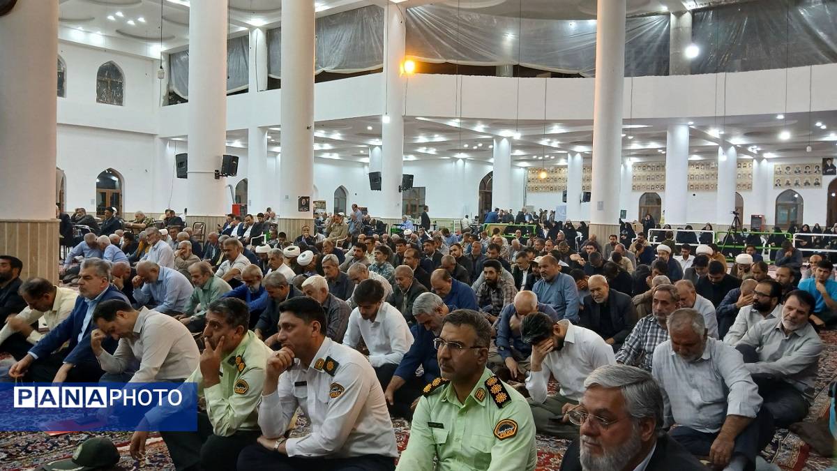 برگزاری آیین باشکوه گرامیداشت هفته دفاع مقدس در مصلی نظرآباد