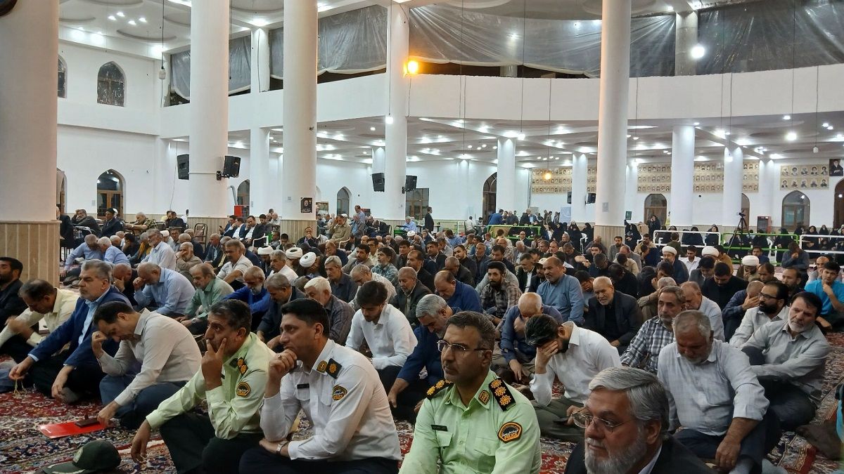 برگزاری آیین باشکوه گرامیداشت هفته دفاع مقدس در مصلی نظرآباد