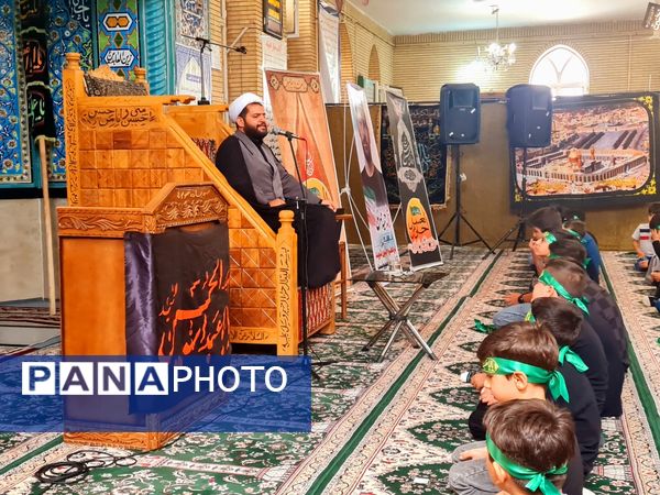 تجدید بیعت دانش‌آموزان ابهری با آرمان‌های عاشورا در سوگواره «احلی من العسل»
