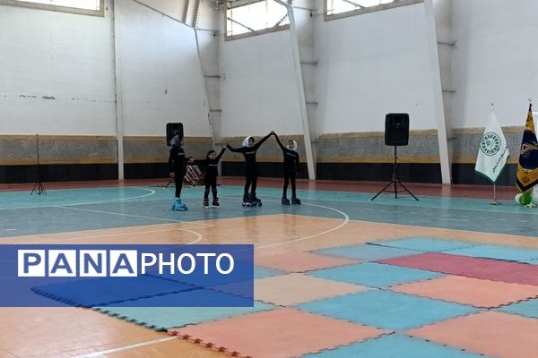 برگزاری جشن روز دختر در سالن کارگر فاروج