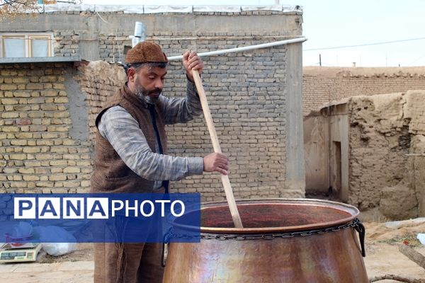 دهمین جشنواره سمنوی شهر درق 