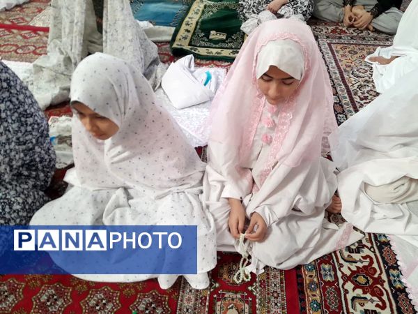 برگزاری مراسم معنوی اعتکاف مادر و دختری در مسجد امام حسن(ع) گالیکش