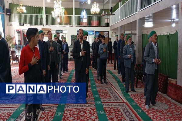 نماز جمعه همزمان با ایام فاطمیه در مسجد جامع شهر بارنیشابور