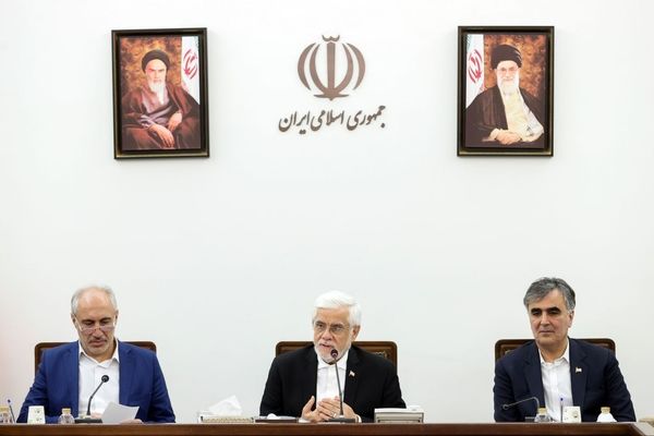 عارف:اگر وارد مچ‌گیری شویم، نمی‌توانیم به اهداف برنامه هفتم دست یابیم