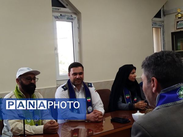 بازدید ارزیاب کشوری سازمان دانش‌آموزی در مدارس تمام پیشتاز شهرستان فاروج