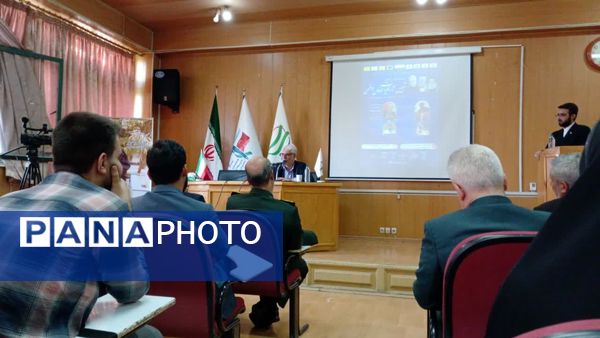نشست علمی تحلیلی سالگرد عملیات طوفان الاقصی در دانشگاه آزاد کرج