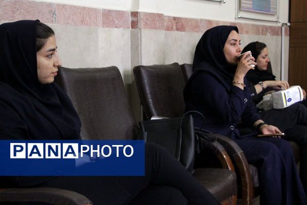 جشنواره هفته مشاغل در هنرستان تقوی پیشگان بهارستان۲