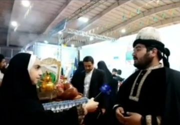 منقبت‌خوانی‌وسحوری‌خوانی در بیستمین نمایشگاه قرآن کریم اصفهان