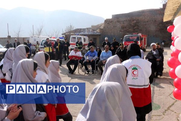 در سایه سکون؛ زنگ ایمنی و زلزله در دبیرستان اندیشه‌نفیس به صدا درآمد