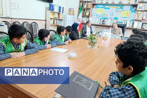 دومین نشست شورای دانش‌آموزی ملاصدرا با محور برنامه‌ریزی فرهنگی