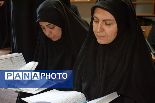 برگزاری مراسم بزرگداشت شهیدان خدمت در آموزش و پرورش منطقه 14 تهران