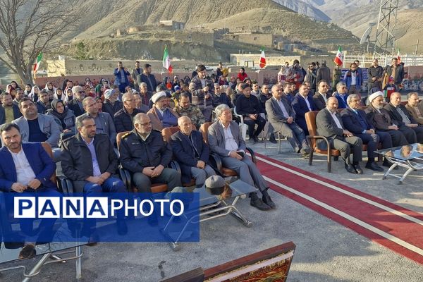 افتتاح اولین آموزشگاه الگوی کشوری شهید ابراهیم هادی روستای طاهر آباد(صالح آباد) شهرستان کلات