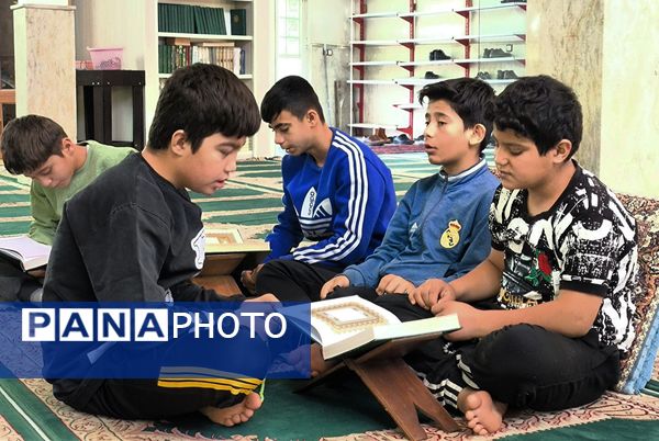 اعتکاف دانش آموزی در مساجد شهرستان مانه 