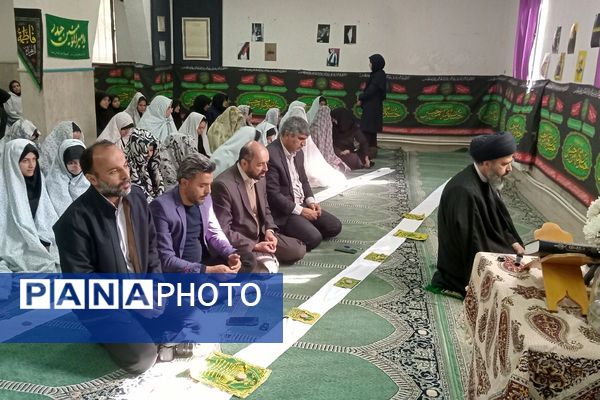  زنگ نماز در هنرستان آفرینش پردیس با حضور امام جمعه و مدیر آموزش و پرورش