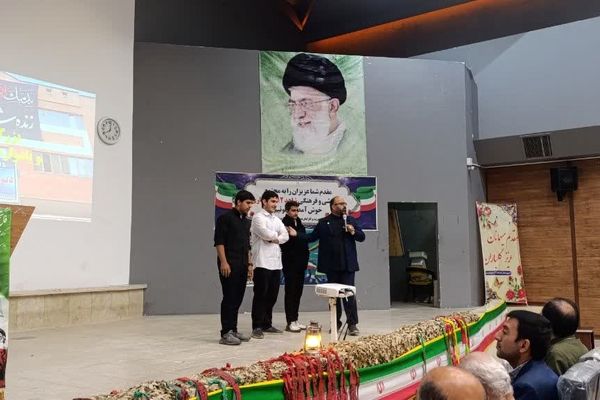 از نیمکت تا سنگر؛ قصه‌ پرواز نوجوانان عاشق