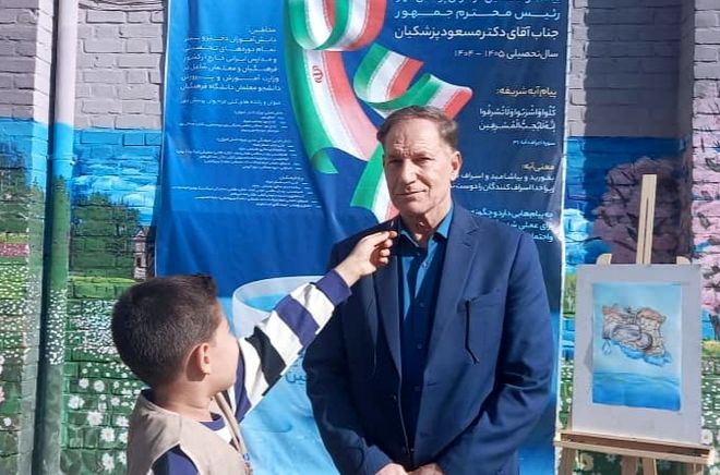 زنگ بیست‌وششمین پرسش مهر رئیس جمهور در مدارس کرمانشاه